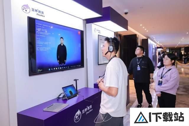 软硬件快速落地豆神教育定义AI教育增长路径