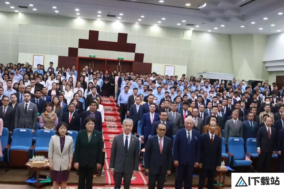 中国国际问题研究院发布《中国—东盟人工智能发展与治理合作:进展观察和推进建议》专题研究报告 中国国际问题研究院发布《中国—东盟人工智能发展与治理合作:进展观察和推进建议》专题研究报告
