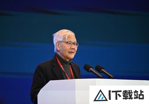 美国国家工程院院士、中国工程院外籍院士邓文中：建筑业发展必须高度重视人工智能