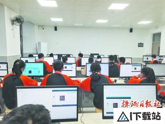信息科技纳入中考科目范围教学内容主要包括互联网、物联网、人工智能三大块