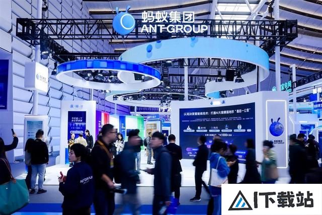 探营世界互联网大会“互联网之光”博览会：看AI如何打败AI