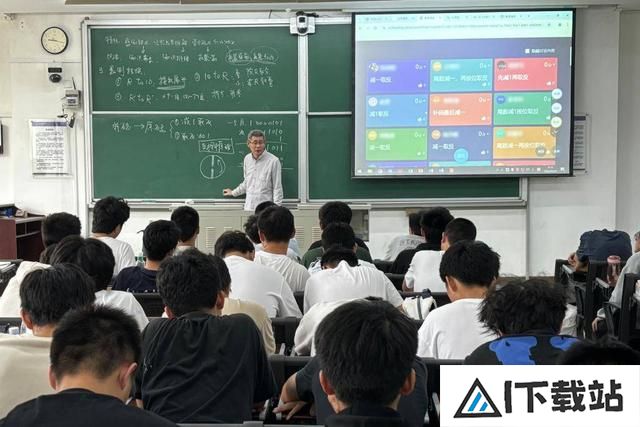 AI走进生活丨人工智能,高校“人人皆学”? AI走进生活丨人工智能,高校“人人皆学”?