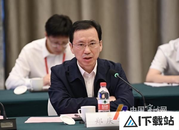 人工智能赋能新型工业化:宁波院士专家献策与实践探讨 人工智能赋能新型工业化:宁波院士专家献策与实践探讨