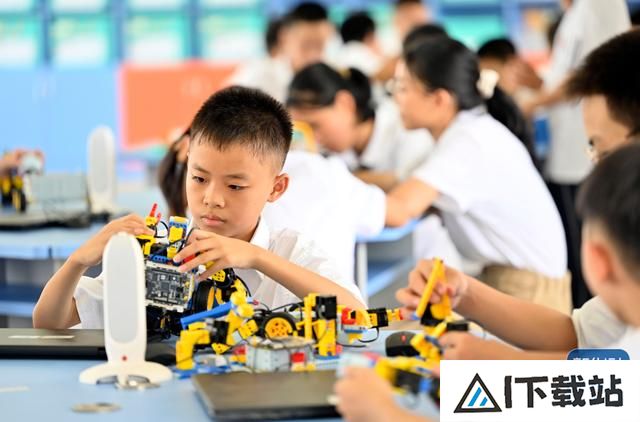 人工智能教育在校园的应用:培养未来科技人才 人工智能教育在校园的应用:培养未来科技人才