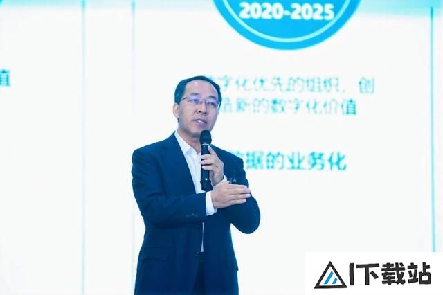 人工智能加速新质生产力发展:H•I³ AI探索峰会推动科技创新与产业转型 人工智能加速新质生产力发展:H•I³ AI探索峰会推动科技创新与产业转型