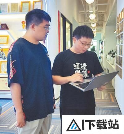 杨洪旭如何教人工智能读懂复杂文件