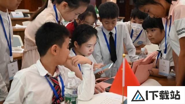 小小模拟联合国峰会:孩子们探索AI技术的未来 小小模拟联合国峰会:孩子们探索AI技术的未来