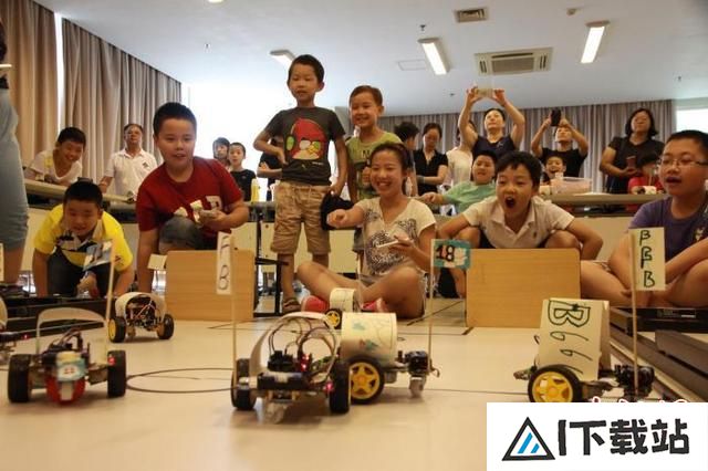 上海青少年人工智能学院揭牌,助力“人工智能+”创新人才培养 上海青少年人工智能学院揭牌,助力“人工智能+”创新人才培养