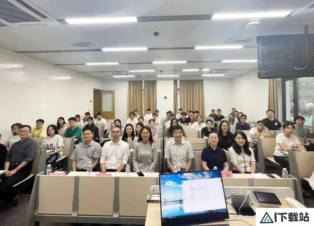 构建“人工智能+语言”微专业，这一高校打造复合型创新人才的新范式