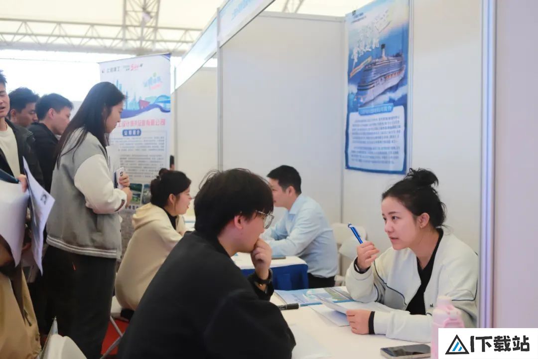 人工智能、集成电路等领域抢抓人才，这场招聘会吸引1.3万名学生