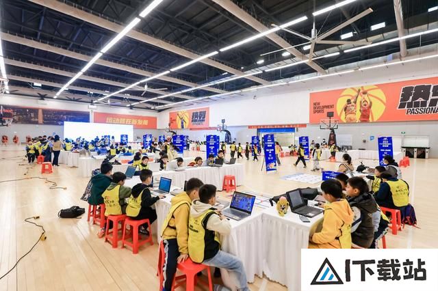 科技与体育的邂逅2024年郑州市人工智能机器人锦标赛举行