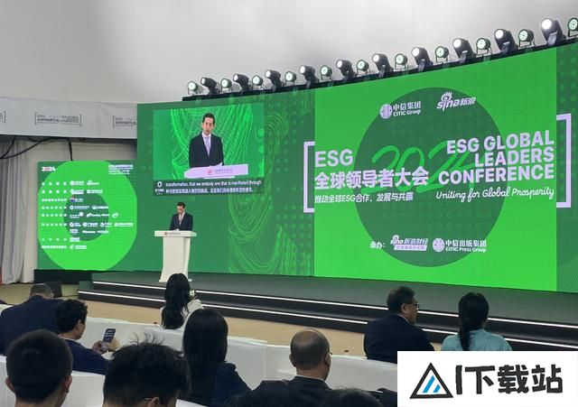 ESG专访|欧洲工商管理学院院长韦洛索：人工智能耗能巨大，需通过可持续的方式发电