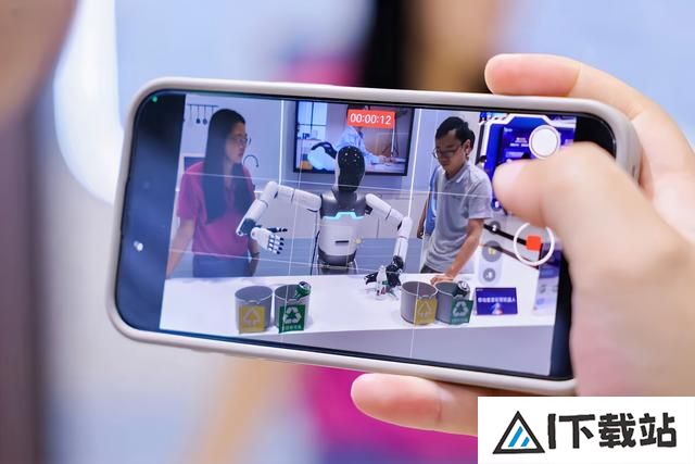 AI中场之争，谁能做企业的最佳「合伙人」？